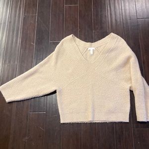 Leith Beige fuzzy V-neck sweater